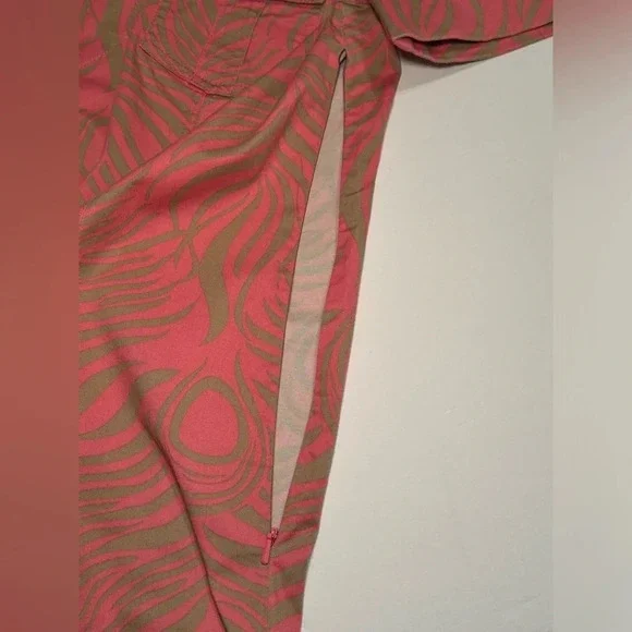 Lilly Pulitzer Apple Dress in Curious Pink Frenchie Print Women's size 6 Peacock - Picture 9 of 9